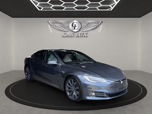 2016 Tesla Model S 90D