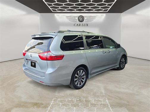 2020 Toyota Sienna Limited Premium
