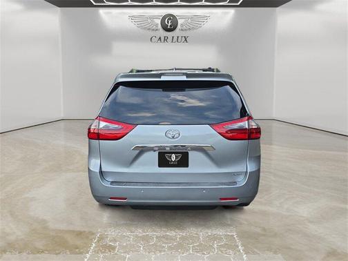 2020 Toyota Sienna Limited Premium