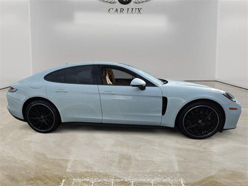 2021 Porsche Panamera Base