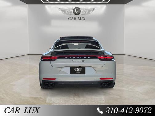 2018 Porsche Panamera 4S