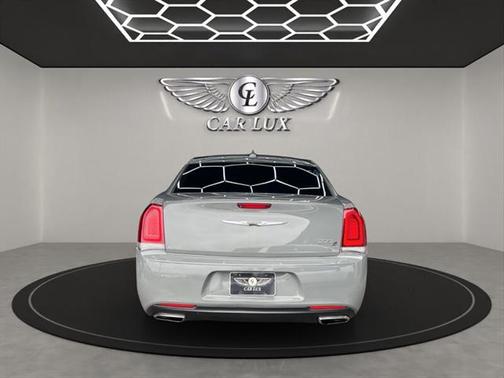 2019 Chrysler 300 S