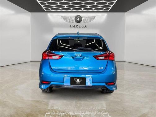 2016 Scion iM Base
