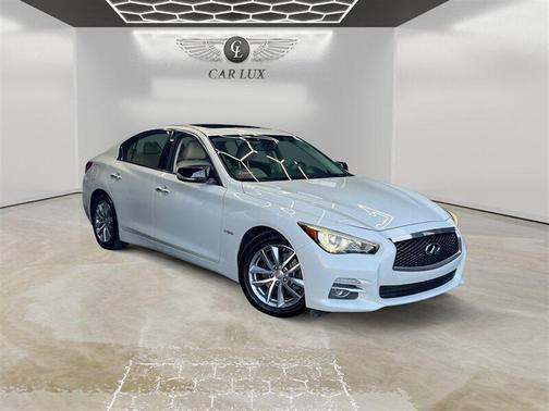 2015 INFINITI Q50 Hybrid Premium