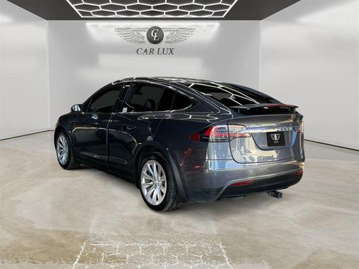 2018 Tesla Model X 75D