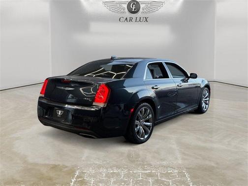 2016 Chrysler 300 S