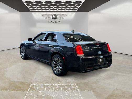 2016 Chrysler 300 S
