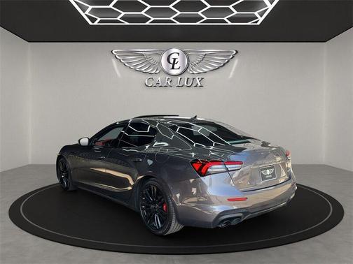 2022 Maserati Ghibli Modena Q4