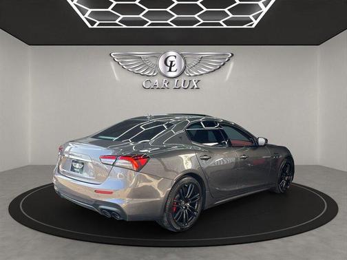 2022 Maserati Ghibli Modena Q4