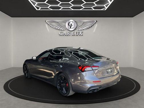 2022 Maserati Ghibli Modena Q4