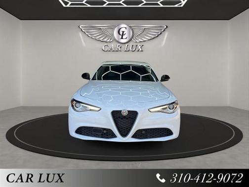 2021 Alfa Romeo Giulia Base