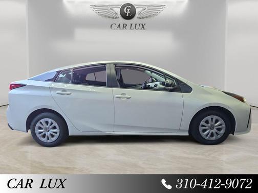 Blizzard Pearl 2019 Toyota Prius L
