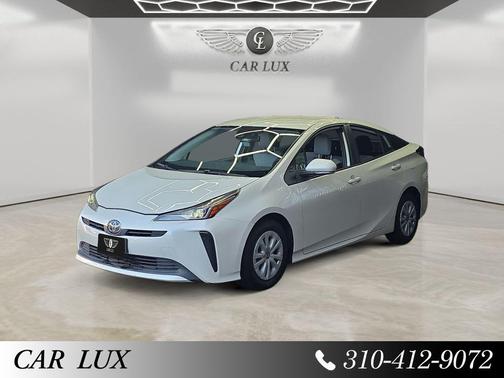 Blizzard Pearl 2019 Toyota Prius L