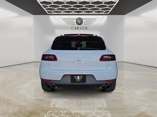 2017 Porsche Macan S