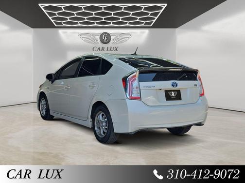 Blizzard Pearl 2015 Toyota Prius Four
