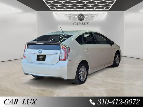 Blizzard Pearl 2015 Toyota Prius Four