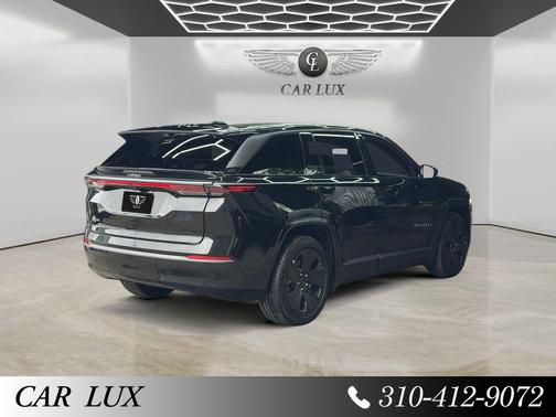 Diamond Black Crystal Pearlcoat 2025 Jeep Wagoneer S Launch Edition