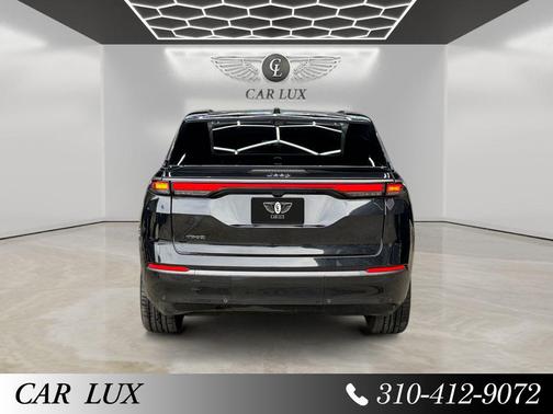 Diamond Black Crystal Pearlcoat 2025 Jeep Wagoneer S Launch Edition