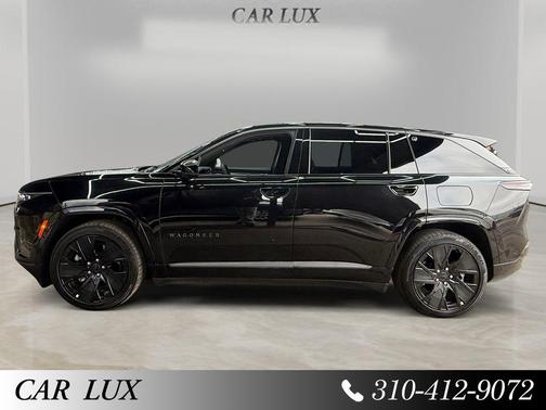Diamond Black Crystal Pearlcoat 2025 Jeep Wagoneer S Launch Edition