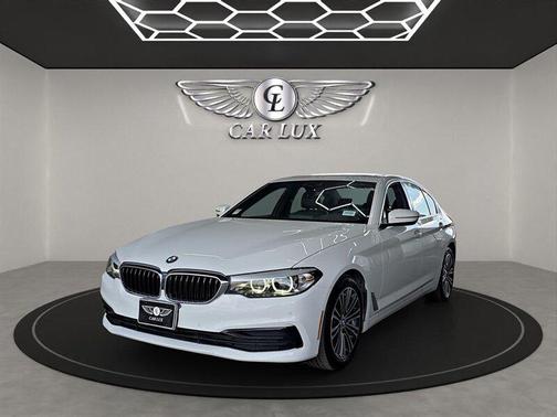 2019 BMW 530 530i