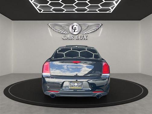 2023 Chrysler 300 C