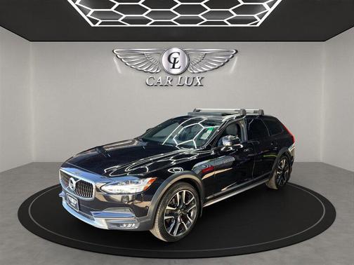2018 Volvo V90 Cross Country T5
