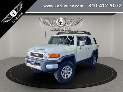 2014 Toyota FJ Cruiser Base