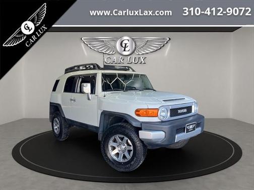 2014 Toyota FJ Cruiser Base