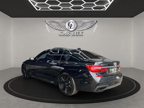 2017 BMW 750 I
