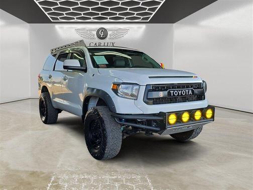 2016 Toyota Sequoia SR5