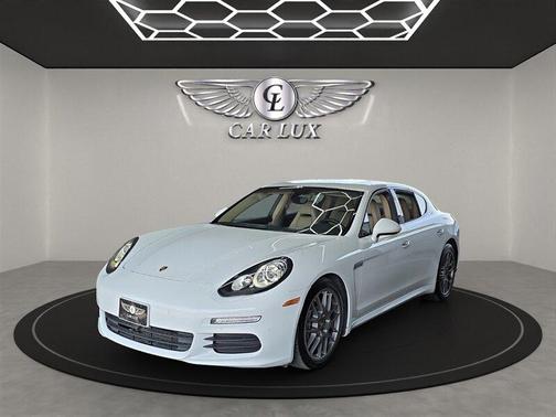 2016 Porsche Panamera Edition