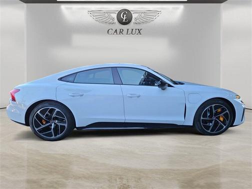 2022 Audi RS e-tron GT quattro