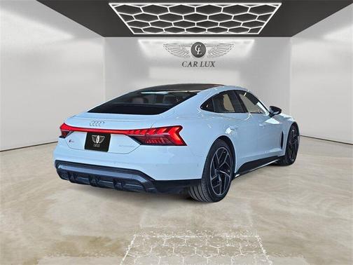 2022 Audi RS e-tron GT quattro