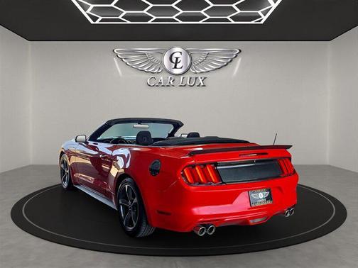 2017 Ford Mustang V6