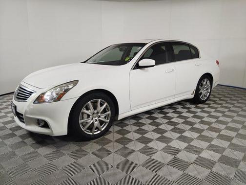2011 INFINITI G37 Journey