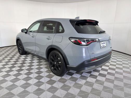 Urban Gray Pearl 2024 Honda HR-V 2WD Sport