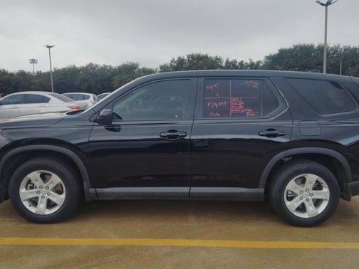 2023 Honda Pilot 2WD LX