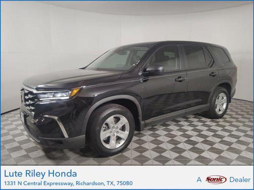 2023 Honda Pilot 2WD LX