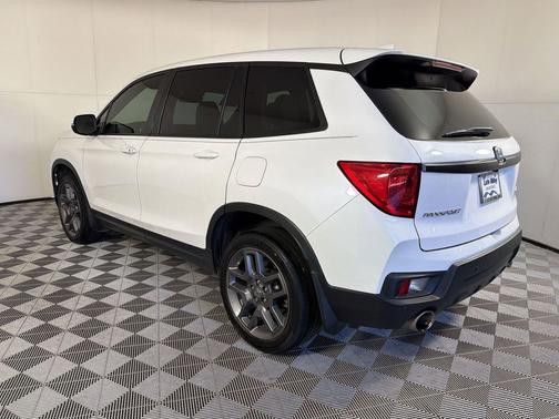 Platinum White Pearl 2023 Honda Passport AWD EX-L