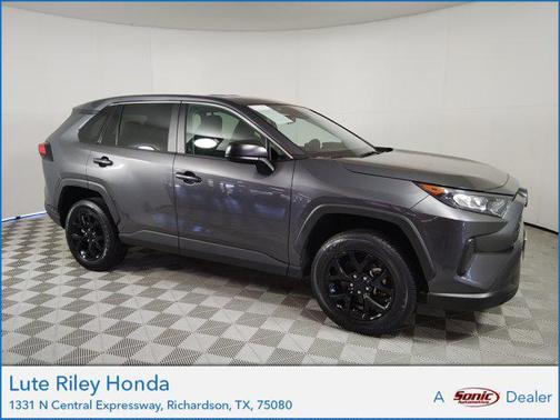 2022 Toyota RAV4 LE