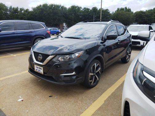 2022 Nissan Rogue Sport SL