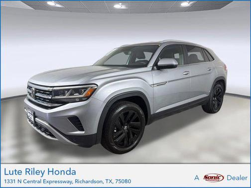 Pyrite Silver Metallic 2023 Volkswagen Atlas Cross Sport 2.0T SE w/Technology