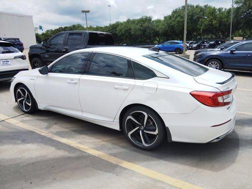 2022 Honda Accord Hybrid Base