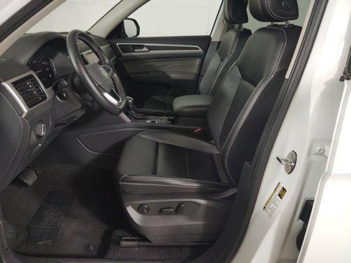 2022 Volkswagen Atlas 3.6L SE w/Technology