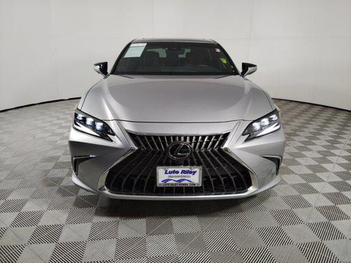2024 Lexus ES 300h Ultra Luxury