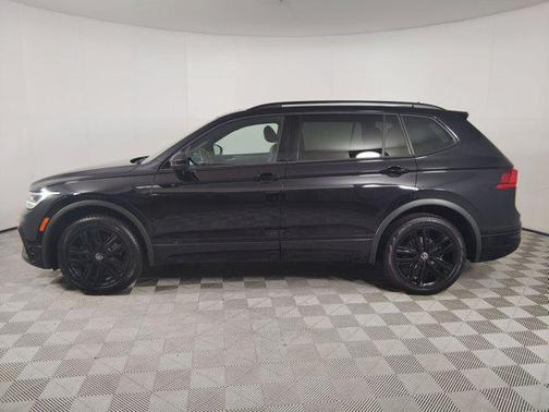 2022 Volkswagen Tiguan 2.0T SE R-Line Black 4MOTION
