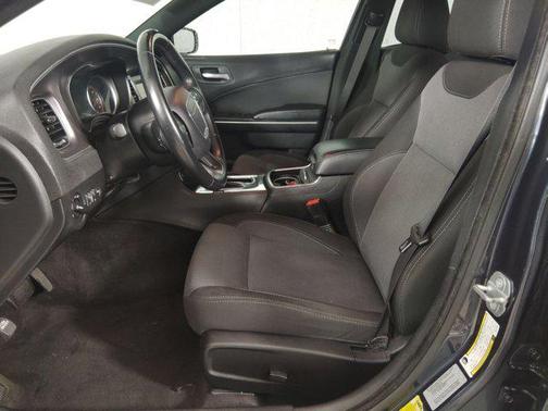 2016 Dodge Charger SE