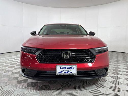 Radiant Red Metallic 2026 Honda Accord SE