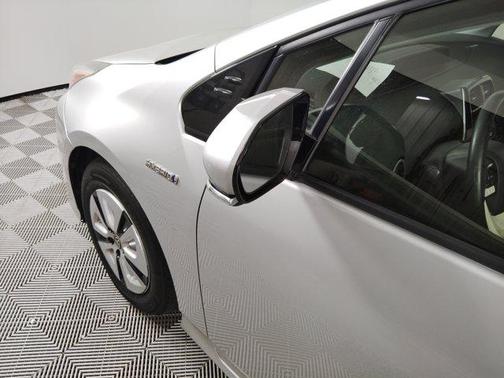 2017 Toyota Prius Three