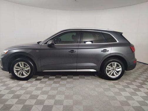 2022 Audi Q5 45 S line Premium